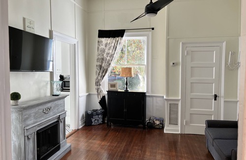 Summerville Historic District Cottage | Historic DRs Cottage frm 1864 w charm of modern getaway Travel RN/Corp contract