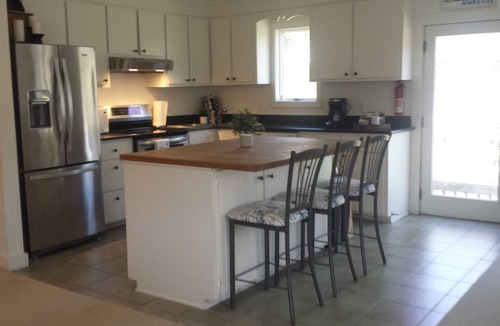 Sullivan's Island House | Holiday Deals! Sleeps 5 2BR 2Bath Walk to beach!