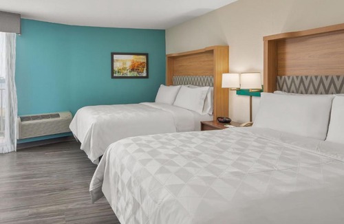 Charleston Hotel | Holiday Inn Charleston-Riverview by IHG