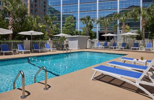 Westside Hotel | Holiday Inn Express & Suites Charleston DWTN - Medical CTR by IHG