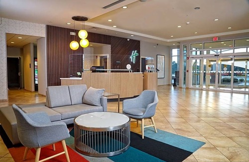 Statesboro Hotel | Holiday Inn Statesboro-University Area, an IHG Hotel