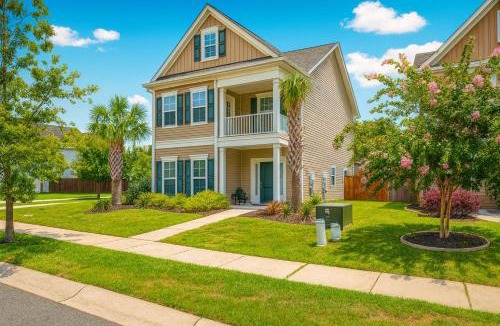 Charleston Villa | Home Sweet Home in Charleston! 3BR full amenities