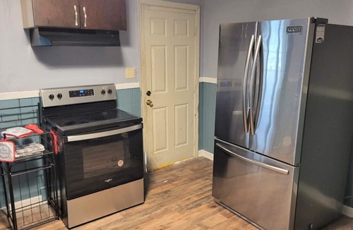 Paw Creek Cottage | Homely cottage close to the airport and rafting center