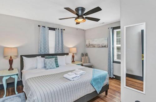 Earlewood House | Homey 2BR in Earlewood