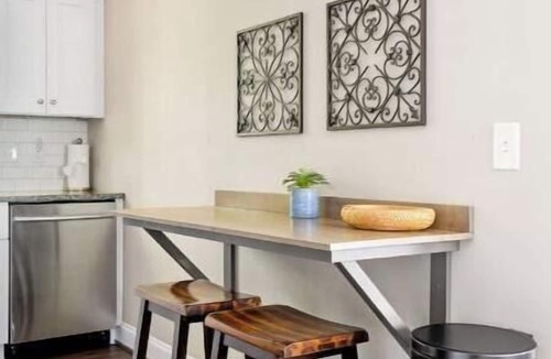 Charleston Apartment | Homey Place A Short Drive to Downtown & the Beach