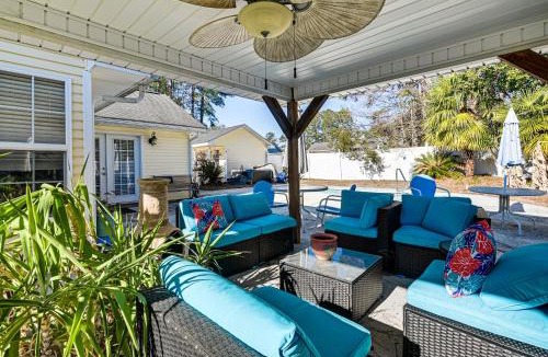 Conway House | Hot Tub + Gazebo: Group Getaway Near Dtwn Conway!