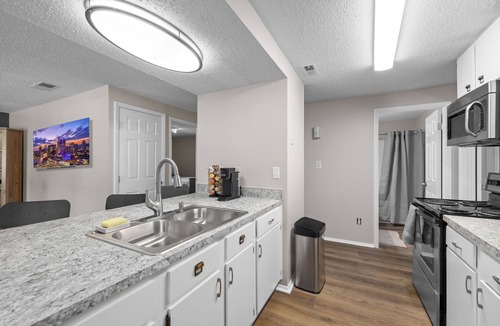 Charlotte House | Hot Tub Oasis Close to Airport 2Bd
