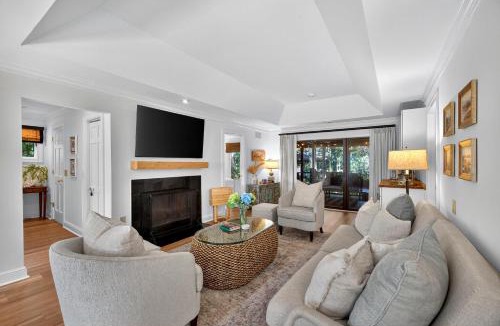 West Beach House | IC80: 80 Inlet Cove