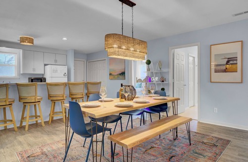 Sullivan's Island House | Ion by AvantStay | Walk to Beach, Dining, Shopping | Central Location | Deck