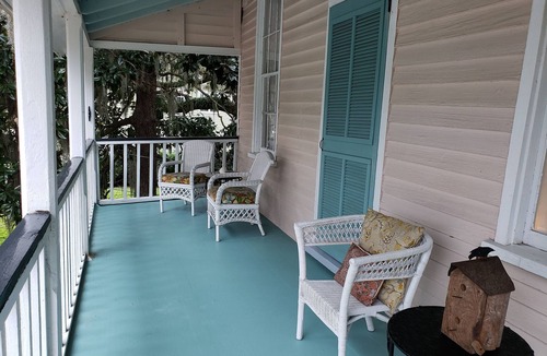 Port Royal House | Just 2 mi. to Parris Island & Beaufort, Walk to Beach & Shops - Sleeps 6 - Wi-FI