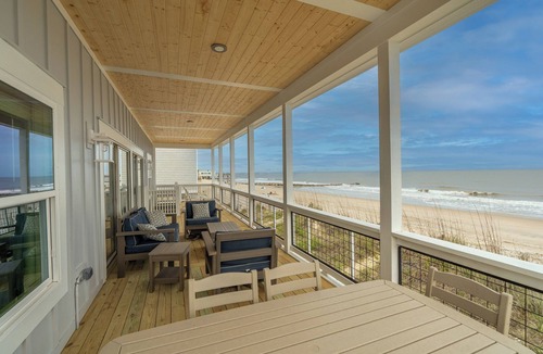 Edisto Island House | Just Renovated! Welcome to I-Land Style 4BR, 2BTH OCEANFRONT on Edisto Beach