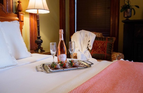 Historic District - North Bed & Breakfast | Kehoe House, Historic Inns of Savannah