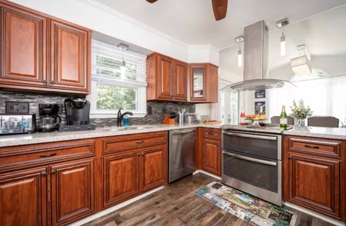 Kernersville House | Kernersville: King Beds Hot Tub Fire Pit Arcade