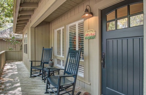 West Beach Cottage | Kiawah Exclusives | 1023 Sparrow Pond Cottage