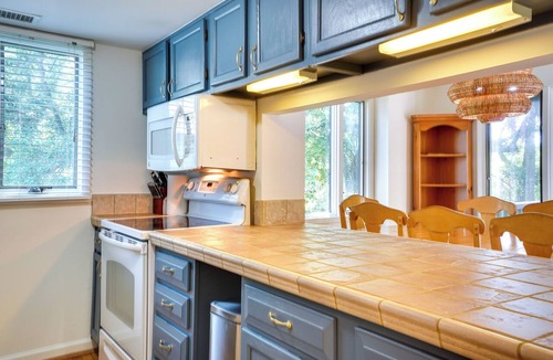 West Beach Village Apartment | Kiawah Island Vacation Rental: Walk to Beach!