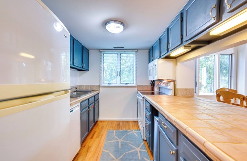 West Beach Village Apartment | Kiawah Island Vacation Rental: Walk to Beach!