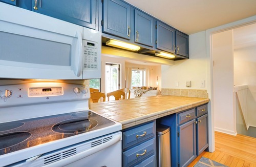 West Beach Village Apartment | Kiawah Island Vacation Rental: Walk to Beach!