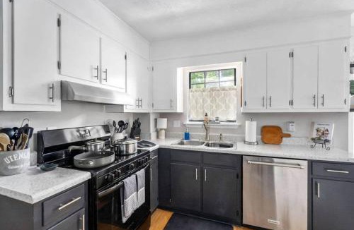 Gracewood House | King 3bedroom, centrally located
