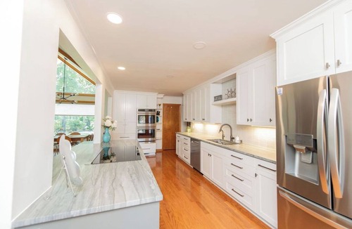 Chapin House | Lake Murray/Chapin - New Kitchen/screen porch on quiet cove with boat ramp, dock
