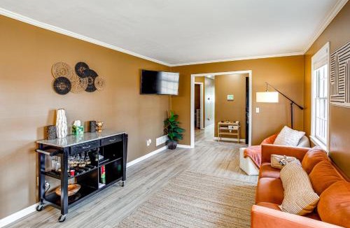 Harbison House | Lake Murray Retreat Near USC & Columbia