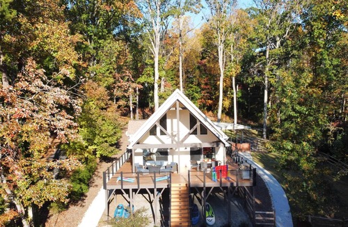 Lake Norman of Catawba House | Lakefront retreat for family, friends & fun!