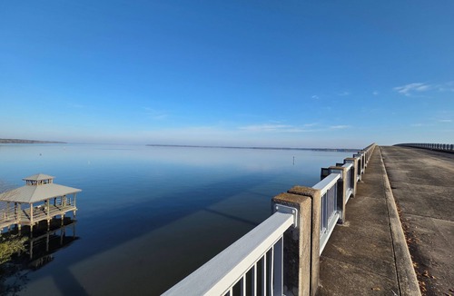 Santee Condo | Lakefront Retreat on Lake Marion – Perfect for Fishing & Relaxation