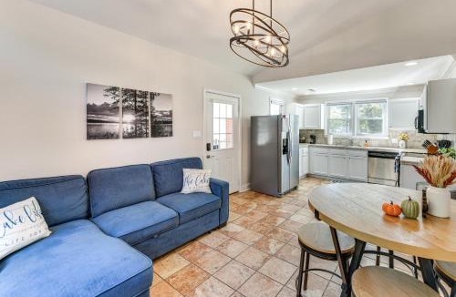Lancaster House | Lakeside Bungalow at Cedar Pines Lake