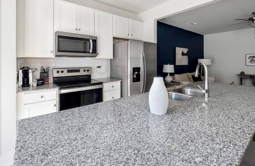 Summerville Apartment | Landing | Amazing 3BD, Yoga Studio, Gym