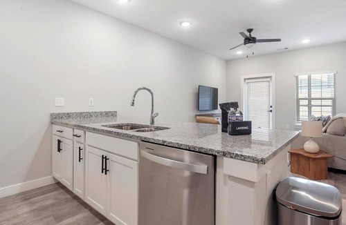 Beaufort Apartment | Landing | Incredible 1BD, Gym