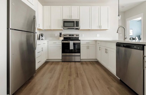 Hickory Apartment | Landing | Spectacular 2BD, Yoga Studio, Clubhouse