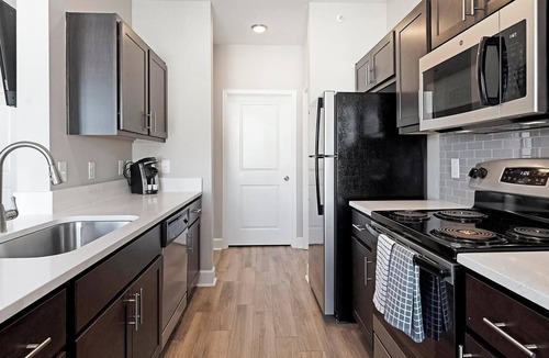 Summerville Apartment | Landing | Stylish 1BD, Gym, Yoga Studio
