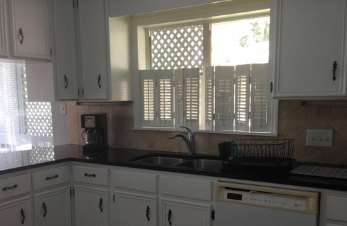 Santee House | Large 4 Bedroom in Gated Golf Community on scenic cove off Lake Marion with pool