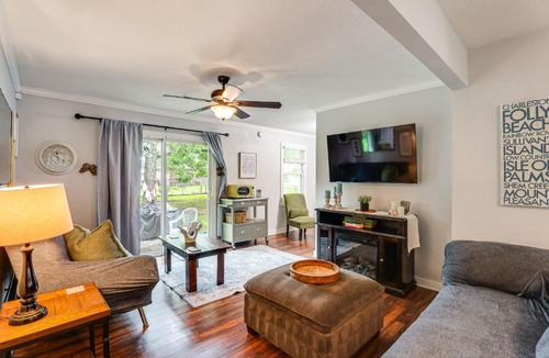 Ladson House | Large Yard & Fire Pit! Pet-Friendly Home in Ladson