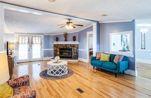 Orangeburg House | Large Yard & Historic Charm: Orangeburg Retreat!