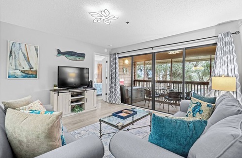 Arcadian Shores Condo | Laurel Ct 210 in Kingston w/Elevator, Pool, Beach