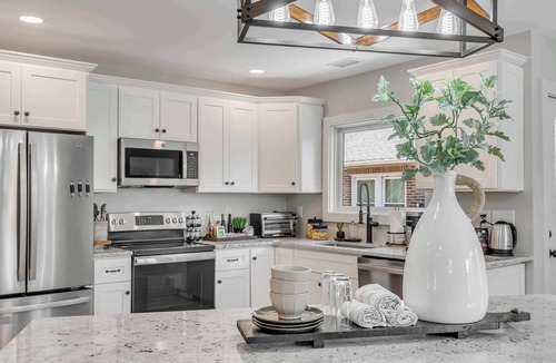 North Charleston House | Lilly Pad at Park Circle