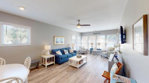 Litchfield by the Sea House | Litchfield Lakeside Escape Resort Perks by the Sea