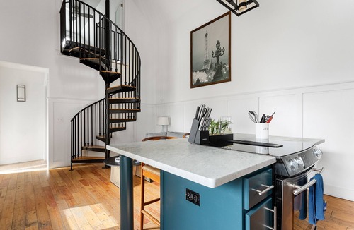Cannonborough Elliotborough Cottage | Little Palm | Modern Getaway Walkable Neighborhood