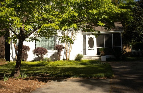 Marion House | Located in Marion. Only 1 hour from Myrtle Beach, 35 minutes from Florence!