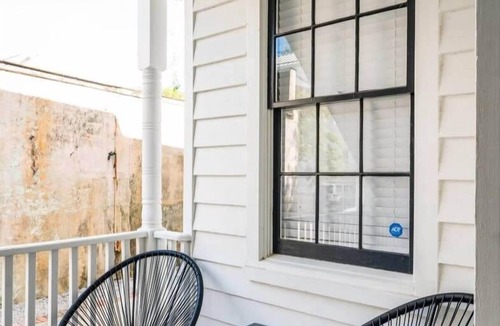 Cannonborough Elliotborough House | Location + Luxury 3BD/3BA - 2 Blocks to King!