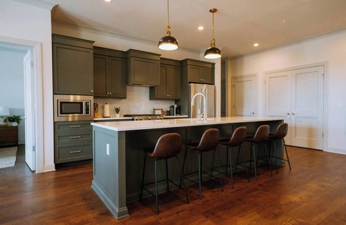 Shandon Condo | Lovely 2BR · Williams-Brice & Fort Jackson