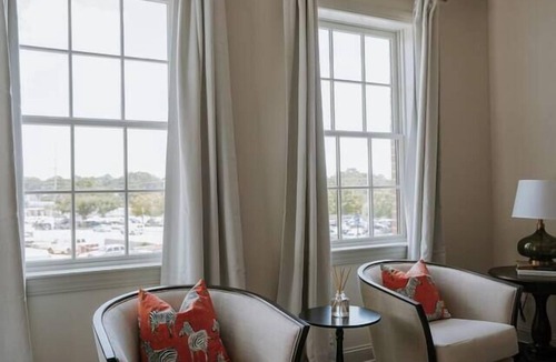Shandon Condo | Lovely 2BR · Williams-Brice & Fort Jackson