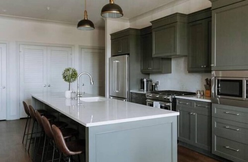 Shandon Condo | Lovely 2BR · Williams-Brice & Fort Jackson