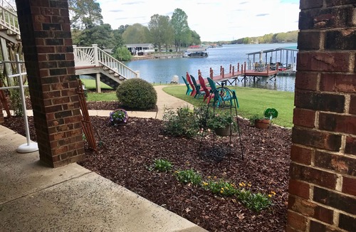 Troutman House | Lovely Family Home With Gorgeous Views