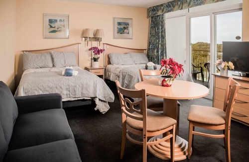 Atlantic Beach Apartment | Lovely oceanview studio in Bay Watch Resort North Myrtle Beach