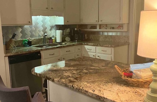 Hanahan House | Lowcountry Family Home in Historic Charleston neighborhood near beaches, pets!