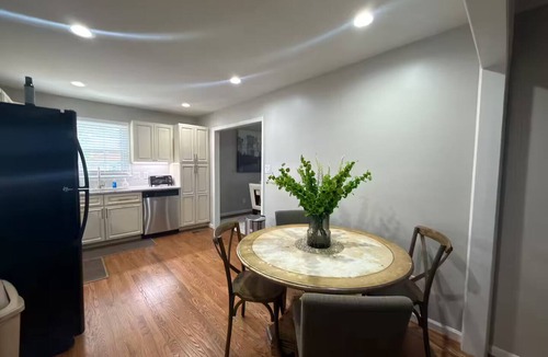 Greensboro House | Lux City Stay
