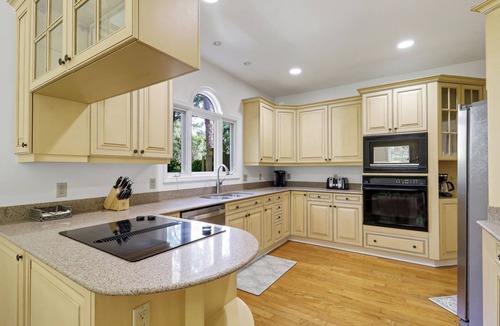 Heritage Woods House | Luxurious 4-bedroom retreat with Private Pool in Sea Pines