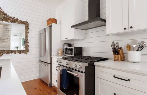 Downtown Charleston House | Luxurious 4BR Downtown Home - Walkable!
