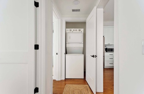 Downtown Charleston House | Luxurious 4BR Downtown Home - Walkable!